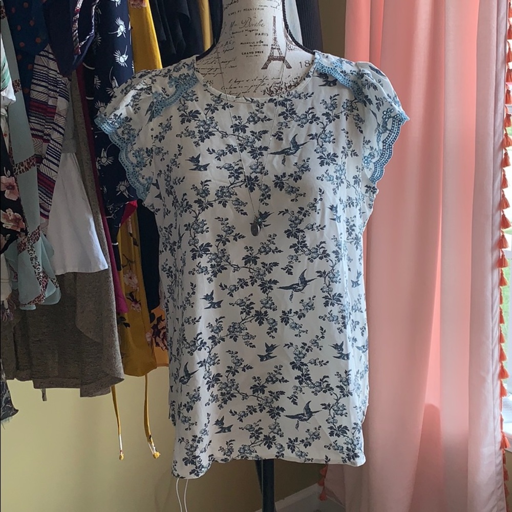 LOFT flutter sleeve blouse